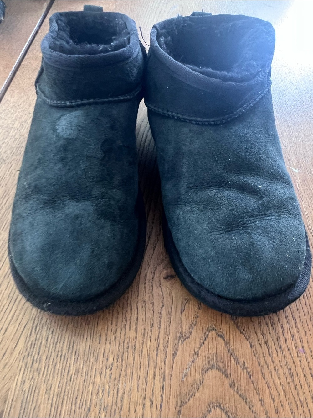 UGG Classic Mini Boot in Black